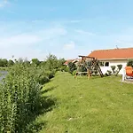 6 Person In